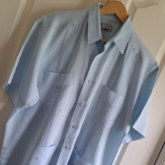 Men's Light Blue Dress Shirt - Picture 7 of 9